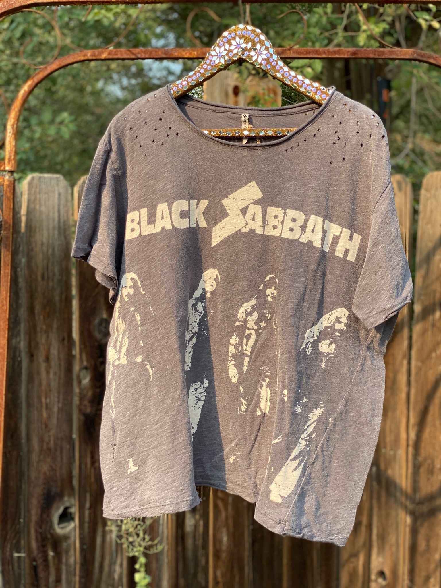 Magnolia Pearl Shadows T