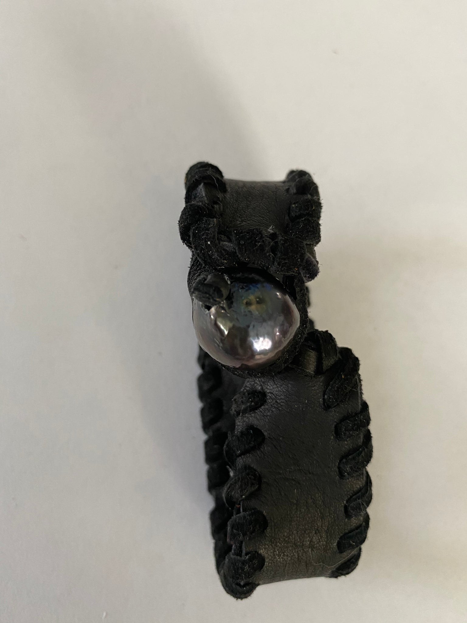 Baroque and agate leather cuff