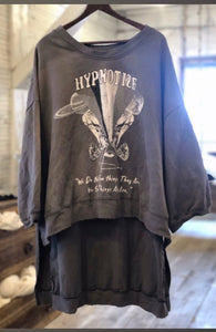 Magnolia Pearl High Lo Hypnotize Francis Pullover