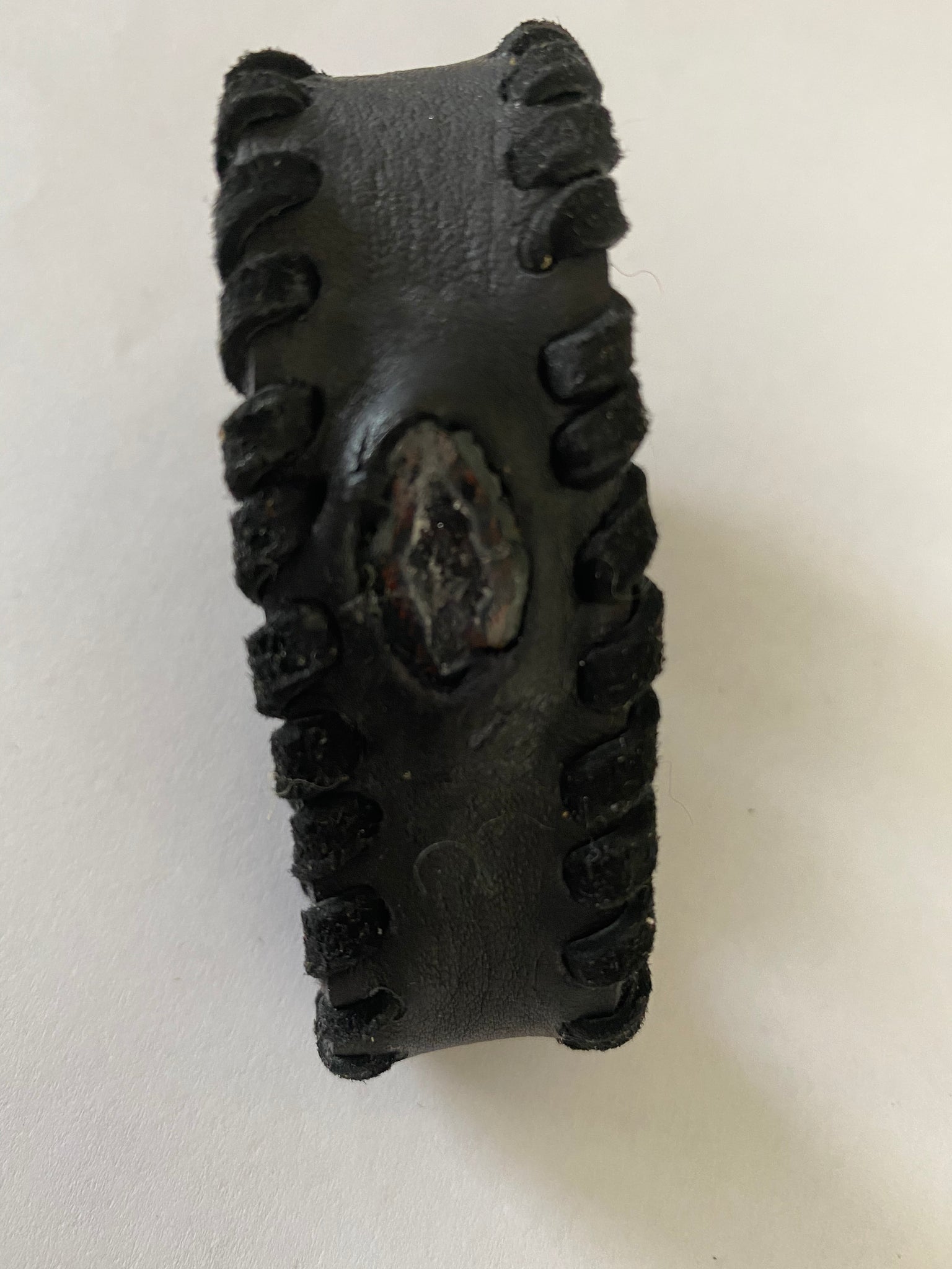 Baroque and agate leather cuff
