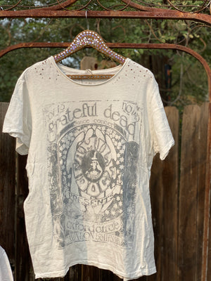 Magnolia Pearl Grateful Dog T
