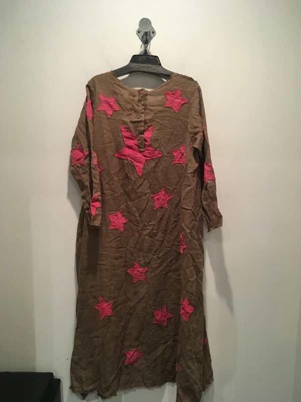 Magnolia Pearl European Linen Cassiel Star Appliqué Dress