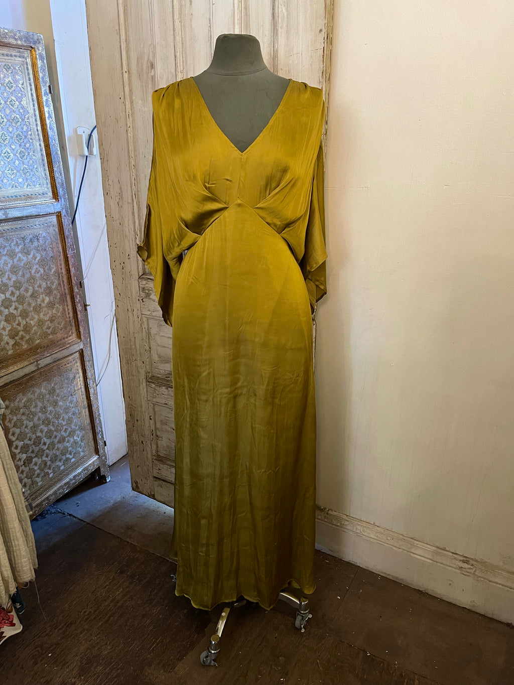 Vern Flutter Dress
