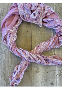 Magnolia pearl Kansas Scarf 078